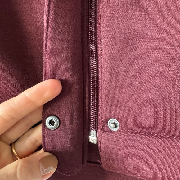 North Face - Hybernation Thermal 3D Vest Maroon Red Gray Shearling size XS - Picture 4 of 13